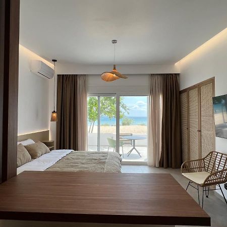 Penthouse & Apartments By The Sea Airport Airstay Artemida  Luaran gambar